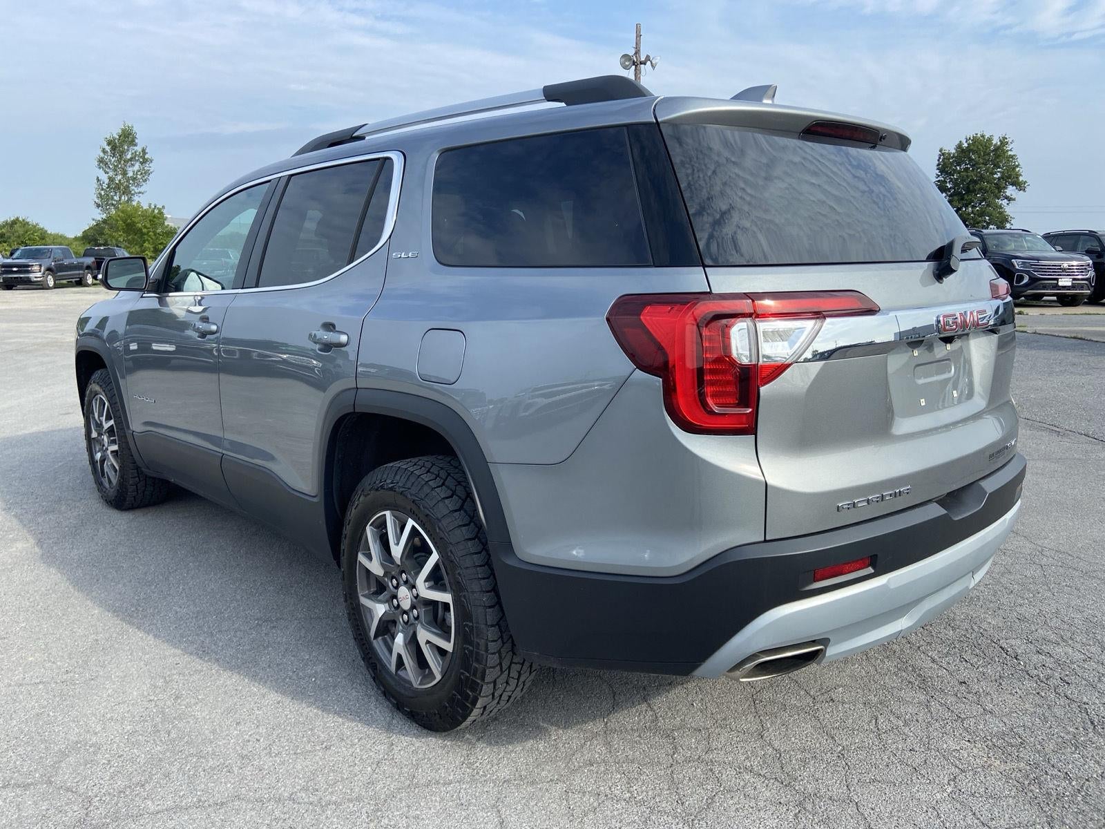 2023 GMC Acadia SLE