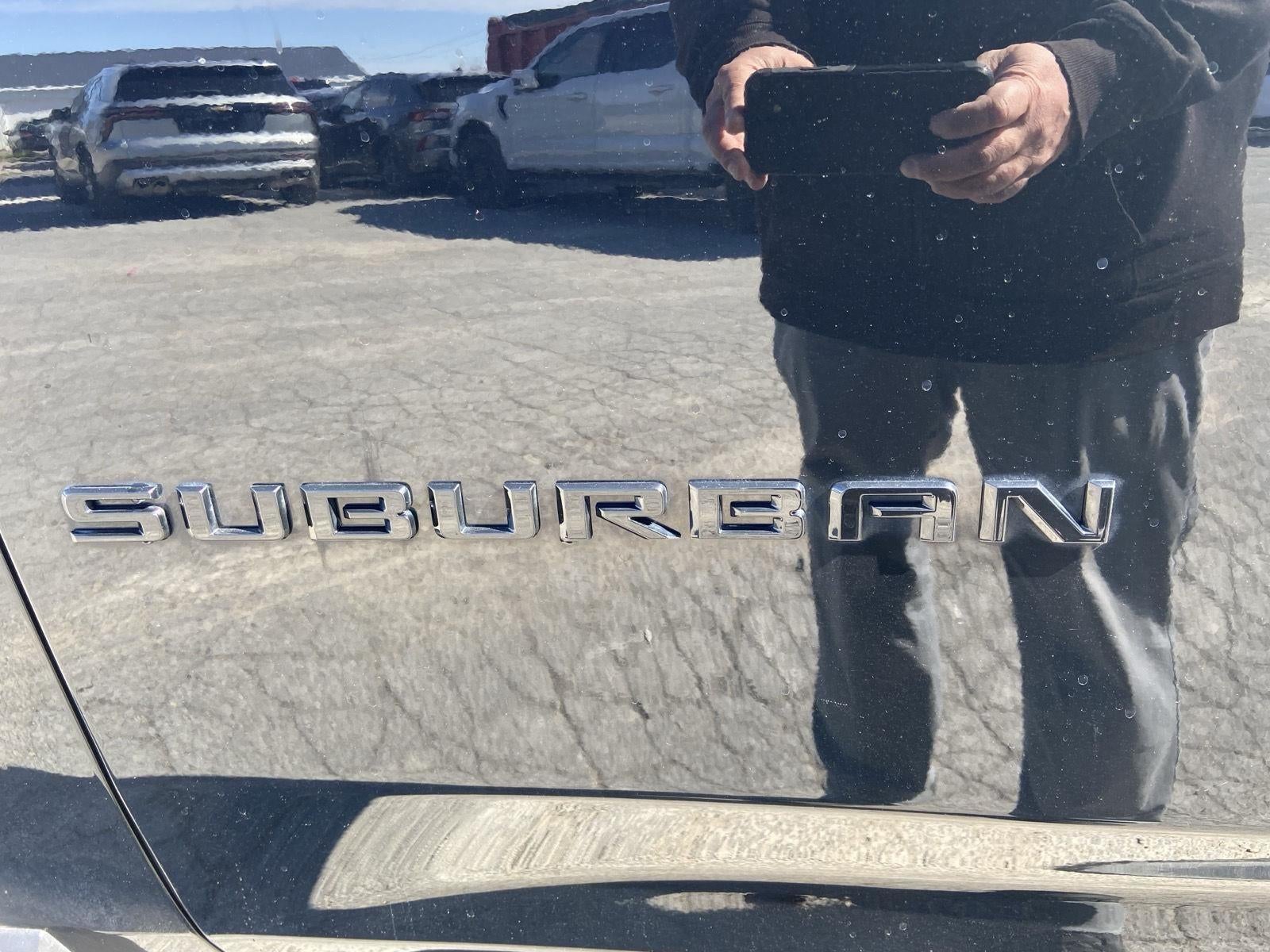 2023 Chevrolet Suburban RST