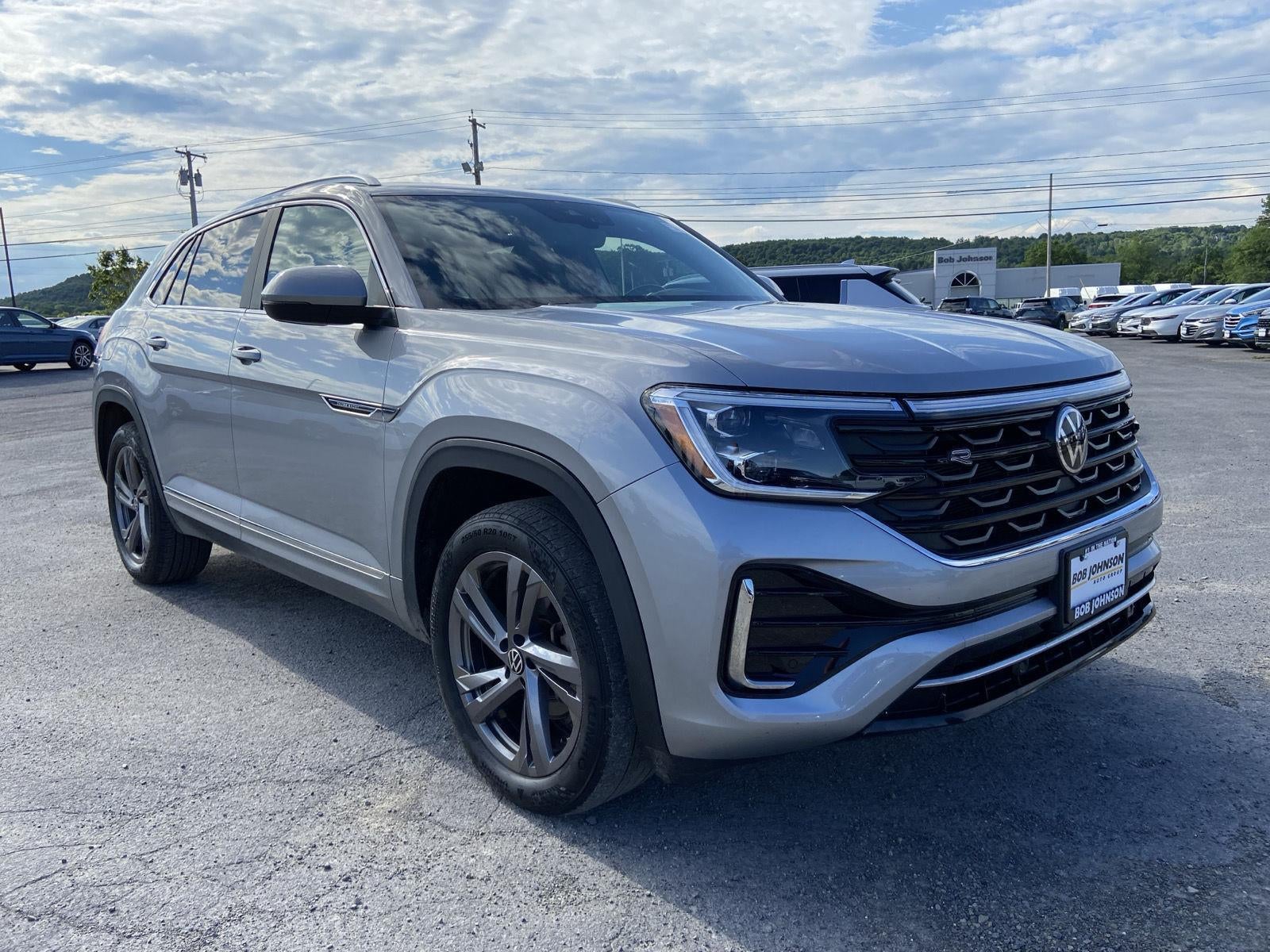 2024 Volkswagen Atlas Cross Sport 2.0T SEL R-Line