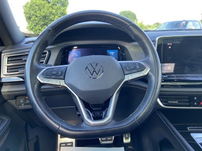 2024 Volkswagen Atlas Cross Sport 2.0T SEL R-Line