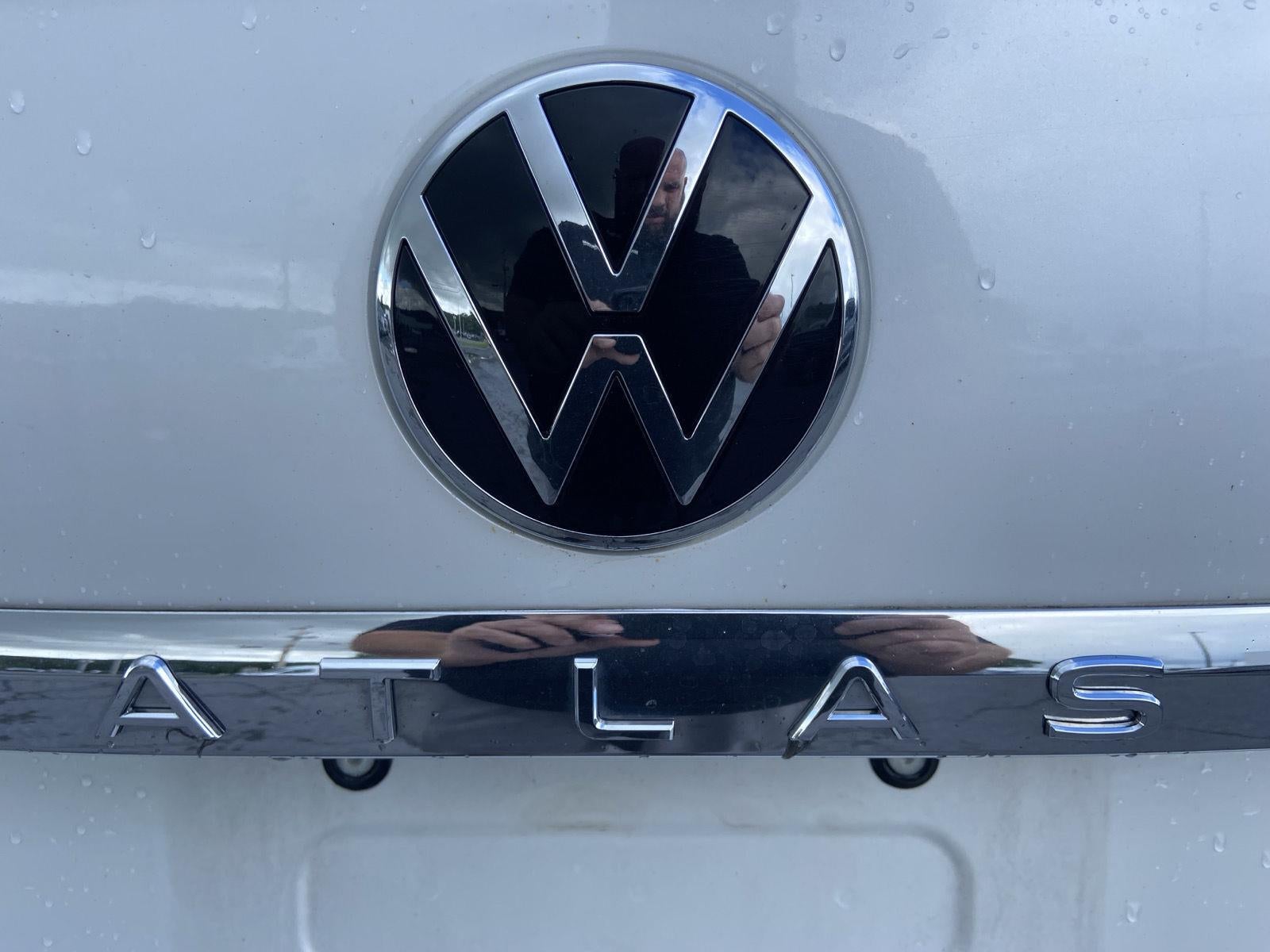 2023 Volkswagen Atlas Cross Sport 3.6L V6 SEL Premium R-Line