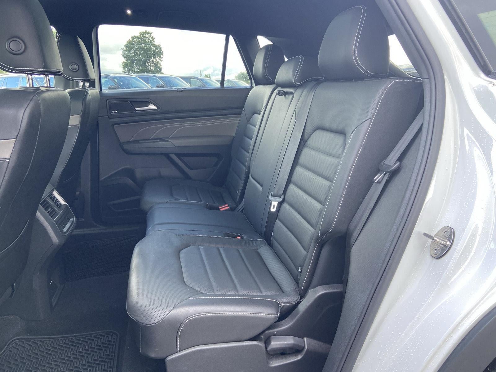 2023 Volkswagen Atlas Cross Sport 3.6L V6 SEL Premium R-Line