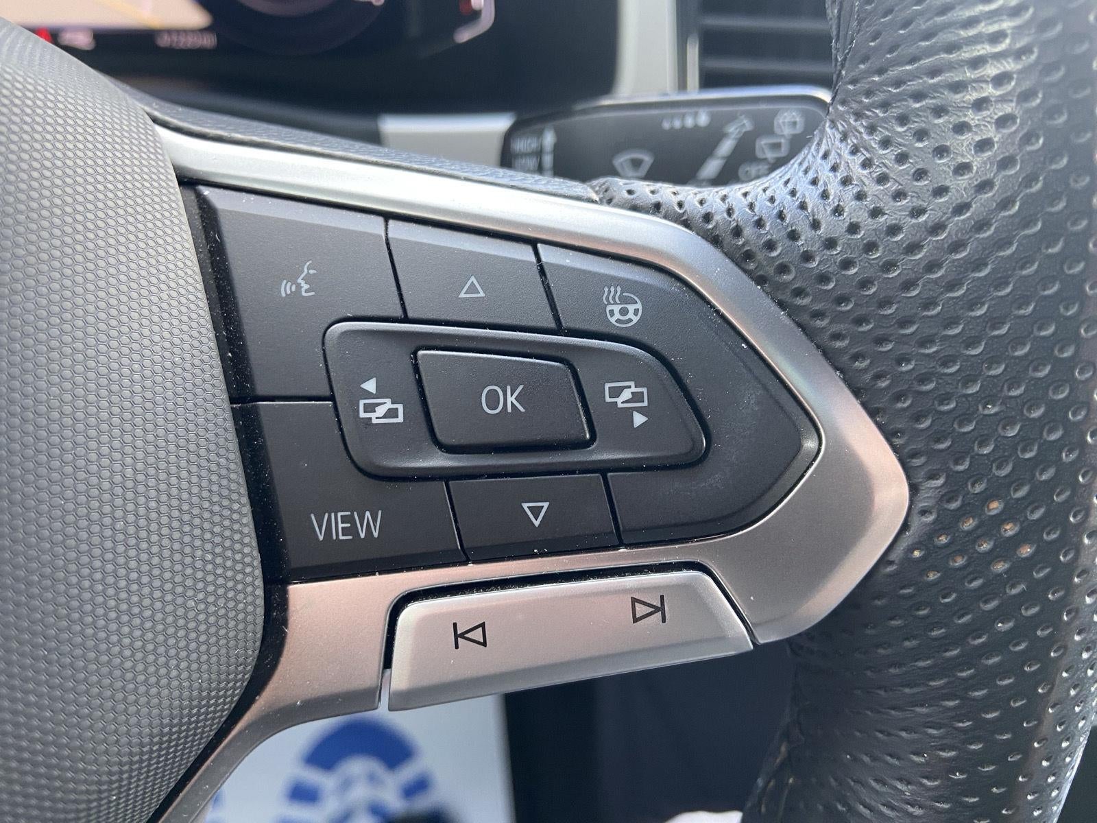 2023 Volkswagen Atlas Cross Sport 3.6L V6 SEL Premium R-Line
