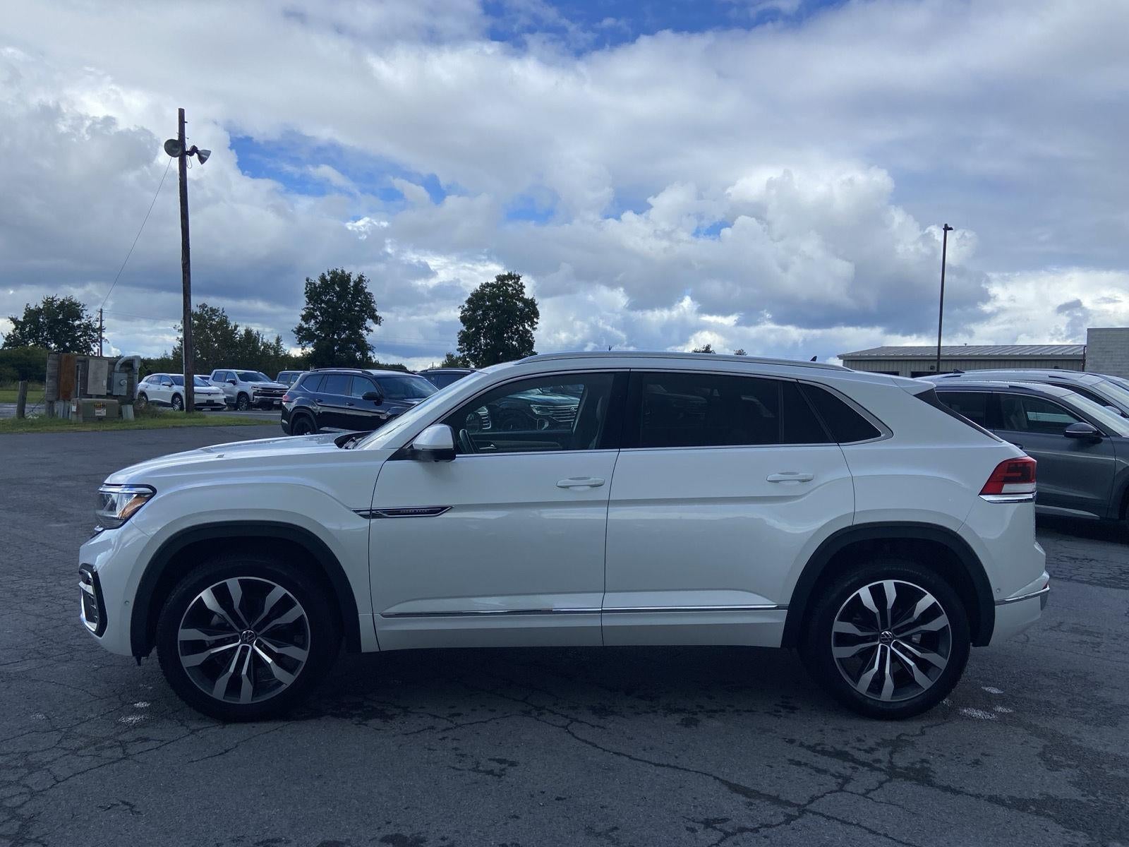 2023 Volkswagen Atlas Cross Sport 3.6L V6 SEL Premium R-Line