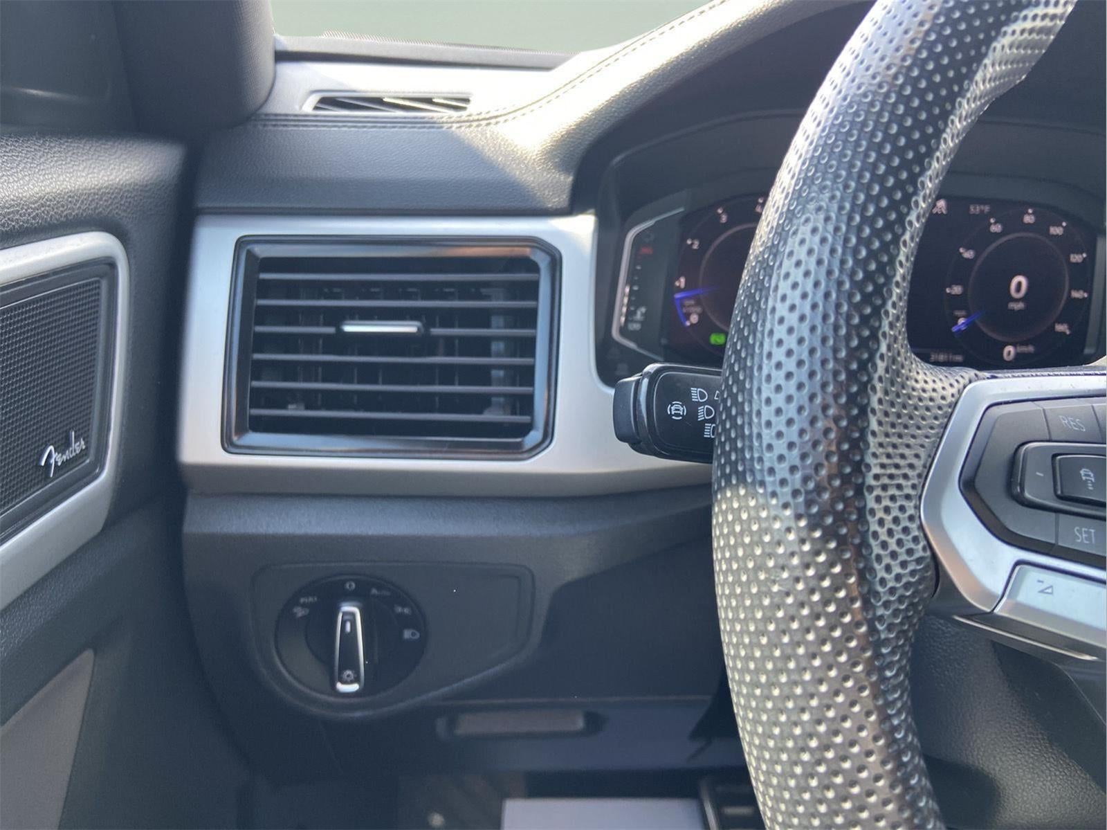 2022 Volkswagen Atlas Cross Sport 3.6L V6 SEL Premium R-Line