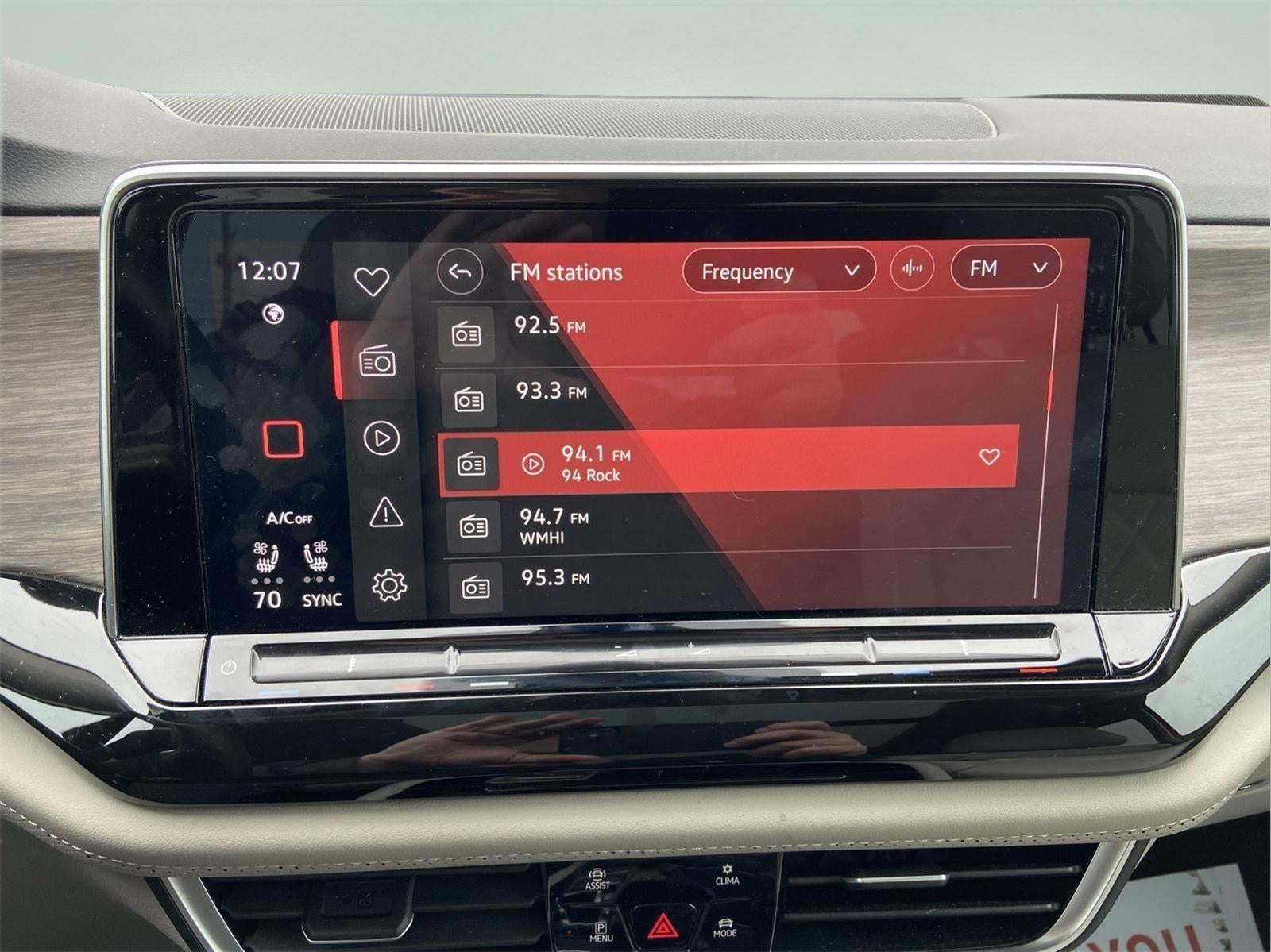 2025 Volkswagen Atlas 2.0T SEL Premium R-Line