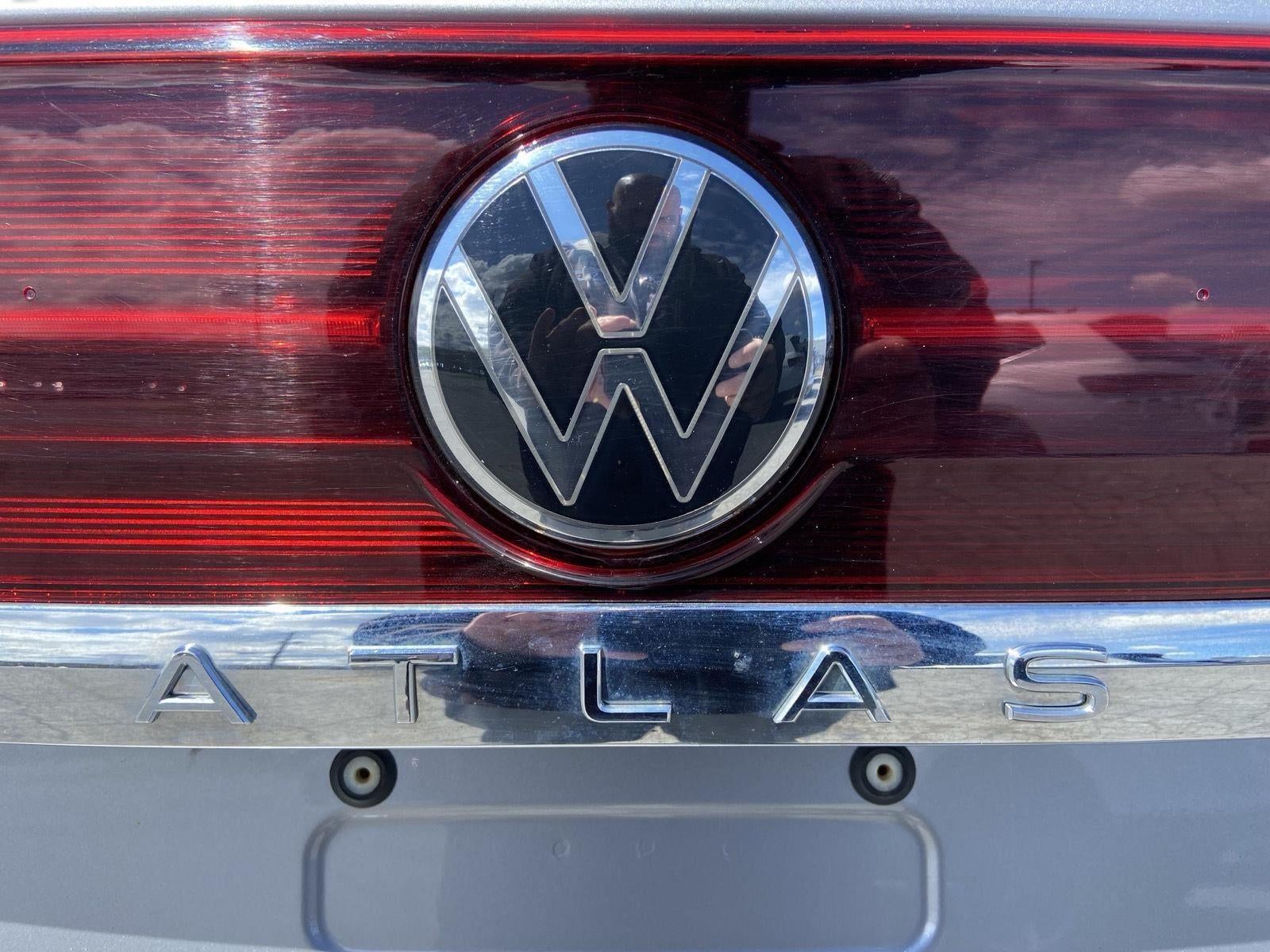 2025 Volkswagen Atlas 2.0T SEL Premium R-Line