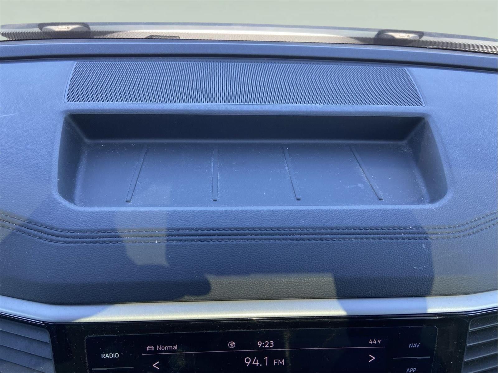2023 Volkswagen Atlas 3.6L V6 SEL Premium R-Line