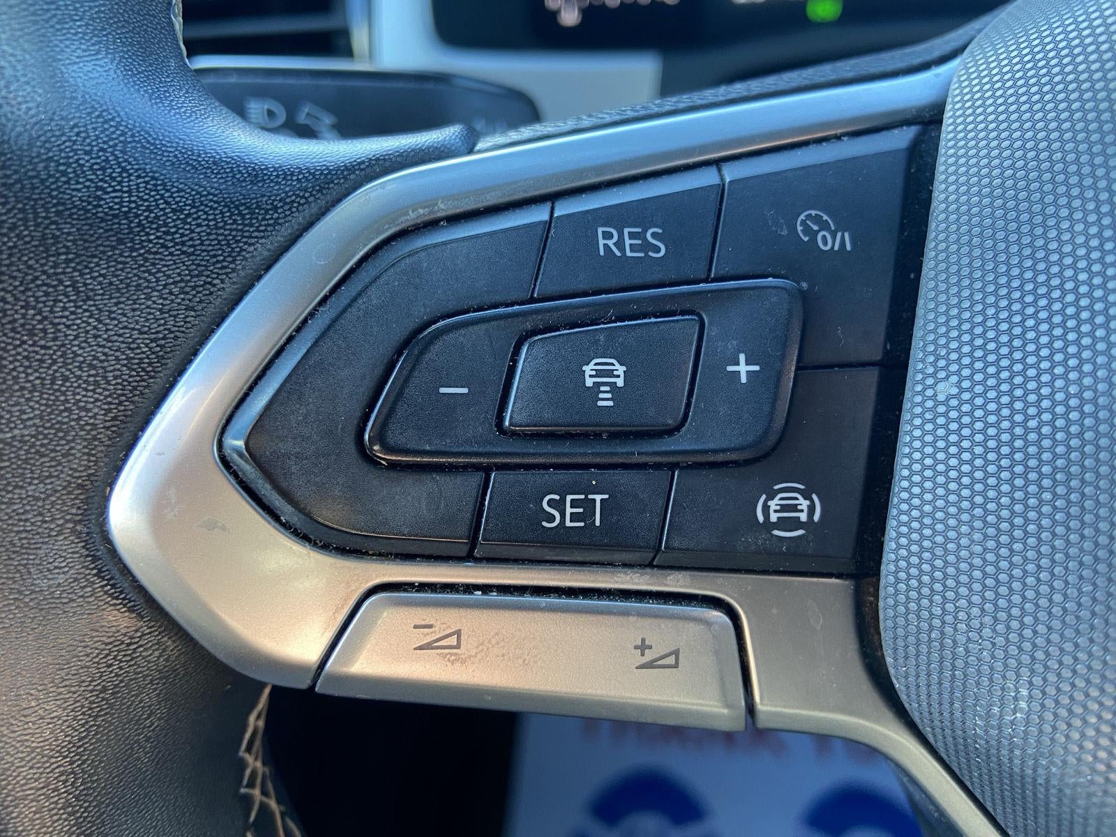 2022 Volkswagen Atlas Cross Sport 3.6L V6 SE w/Technology