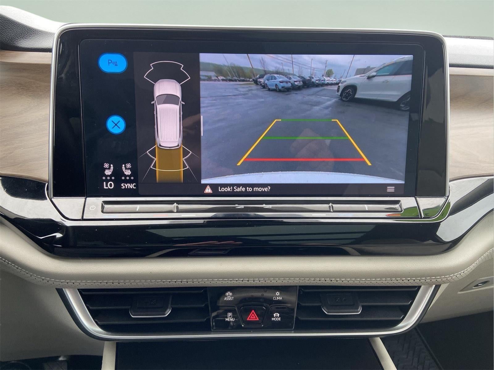 2024 Volkswagen Atlas 2.0T SE w/Technology