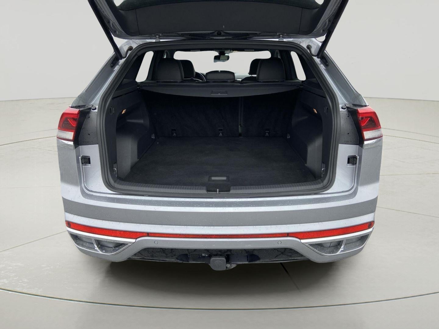 2022 Volkswagen Atlas Cross Sport 3.6L V6 SEL R-Line