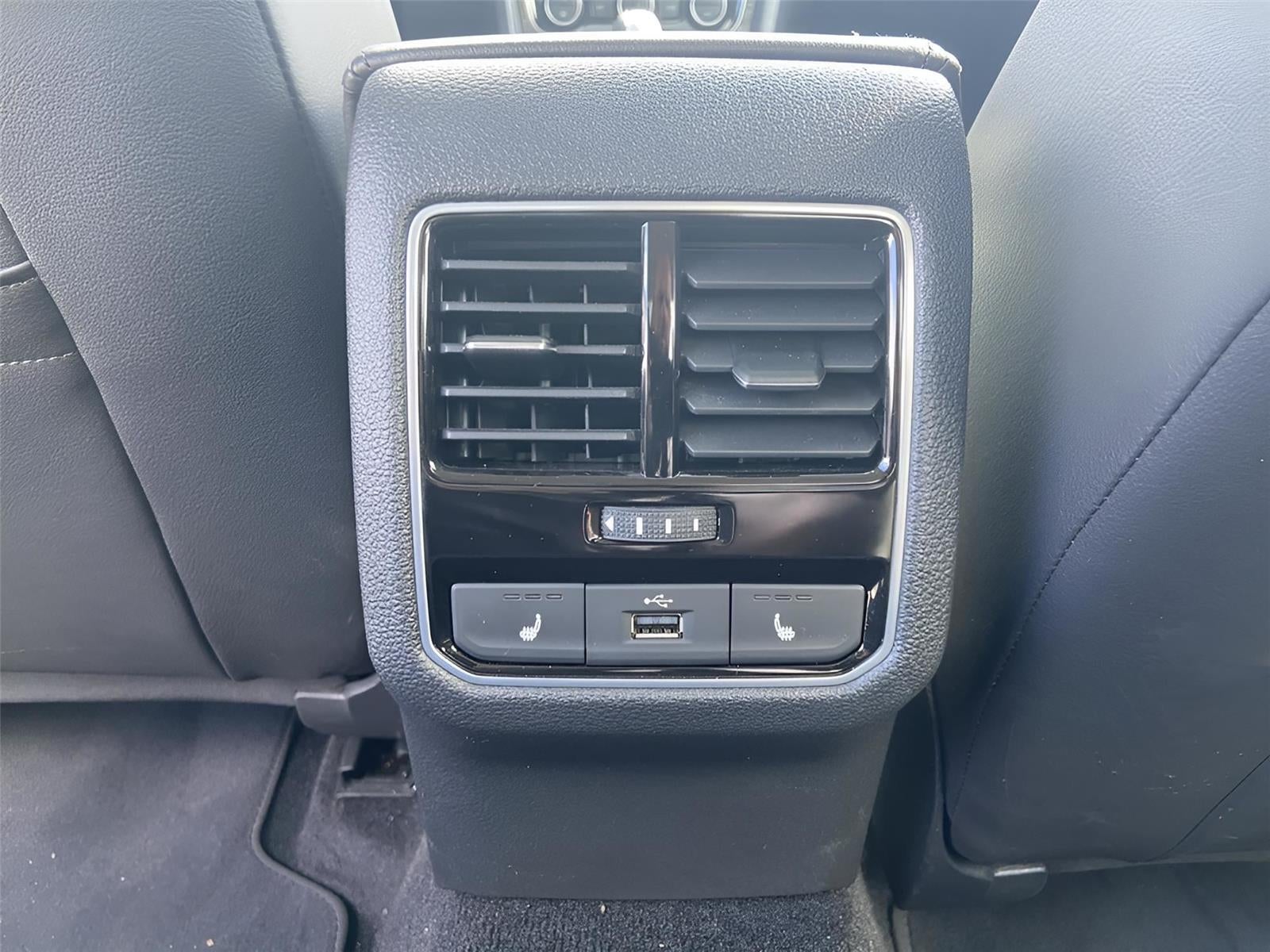 2018 Volkswagen Passat 2.0T SEL Premium