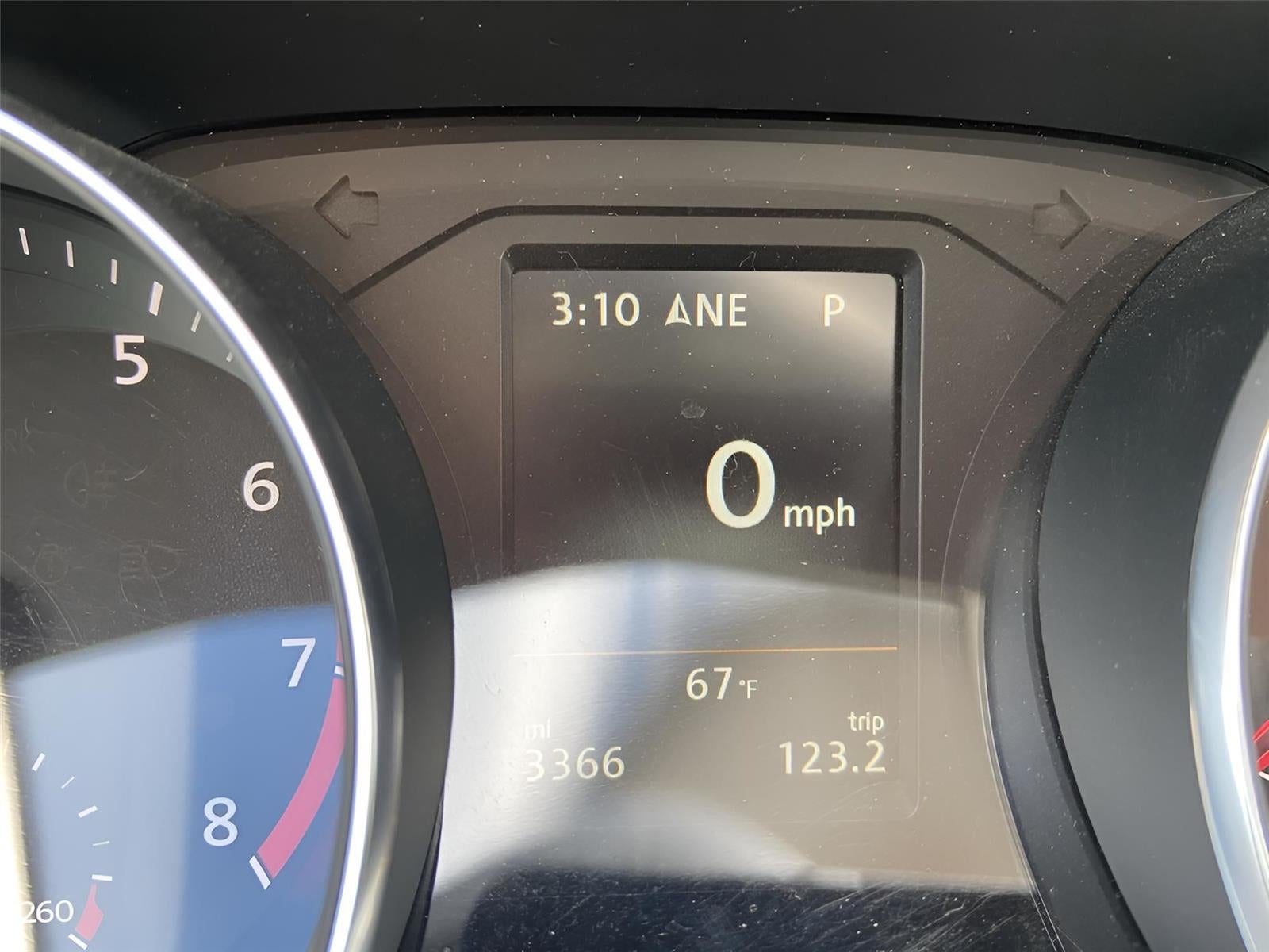 2018 Volkswagen Passat 2.0T SEL Premium