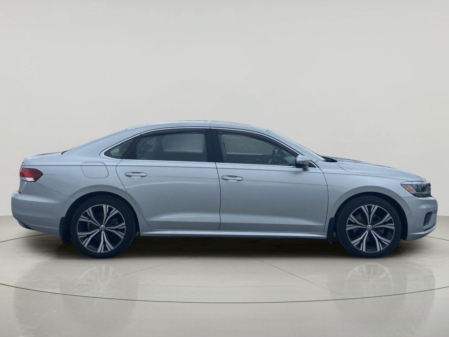 2020 Volkswagen Passat 2.0T SEL