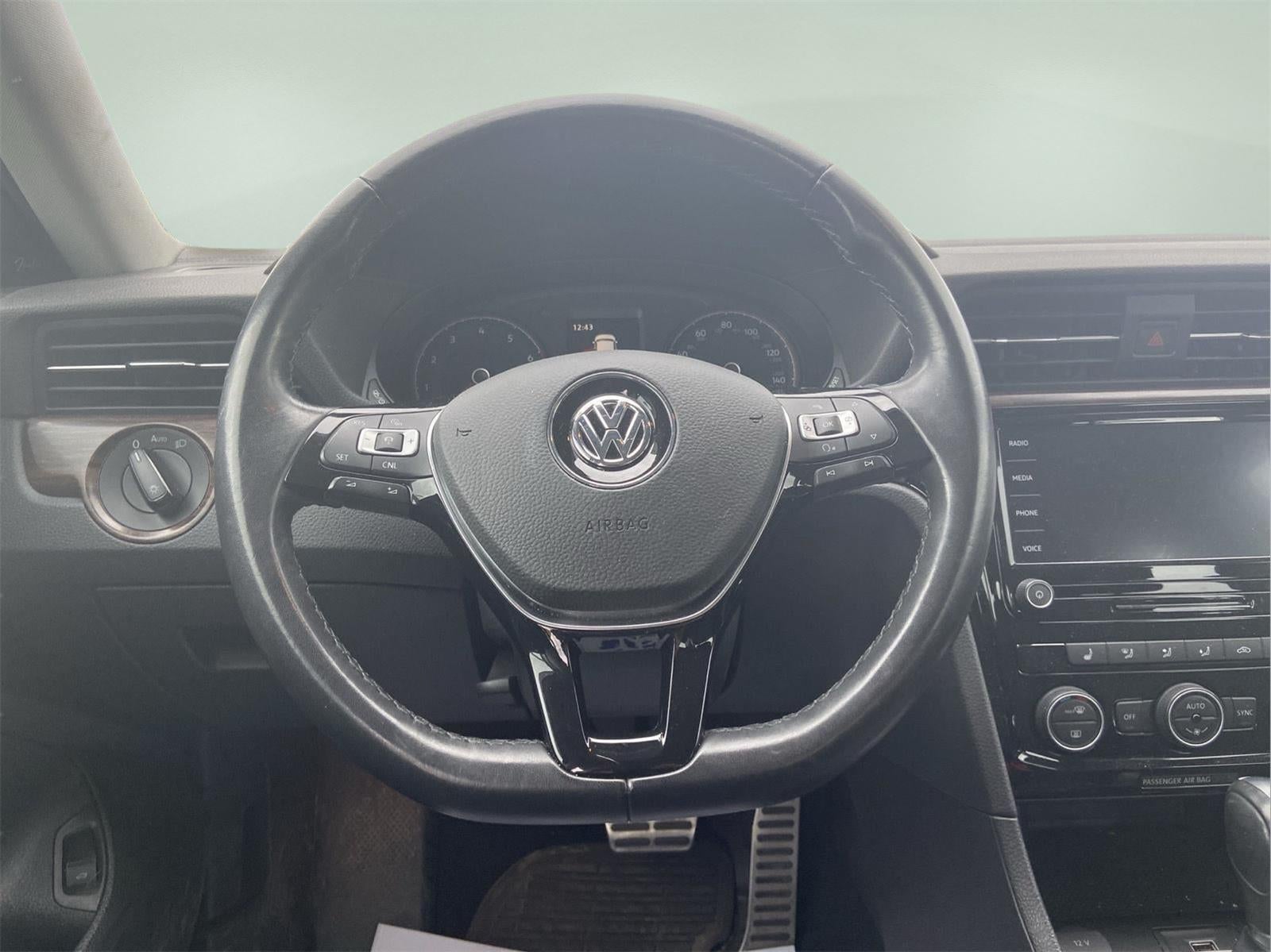 2020 Volkswagen Passat 2.0T SEL