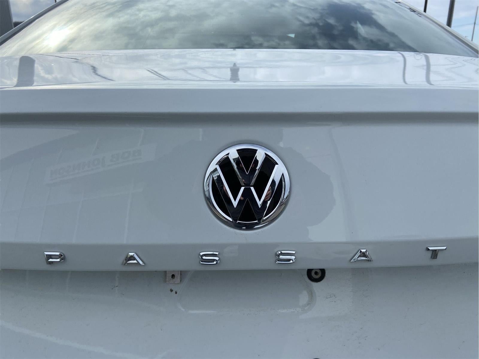 2020 Volkswagen Passat 2.0T SE