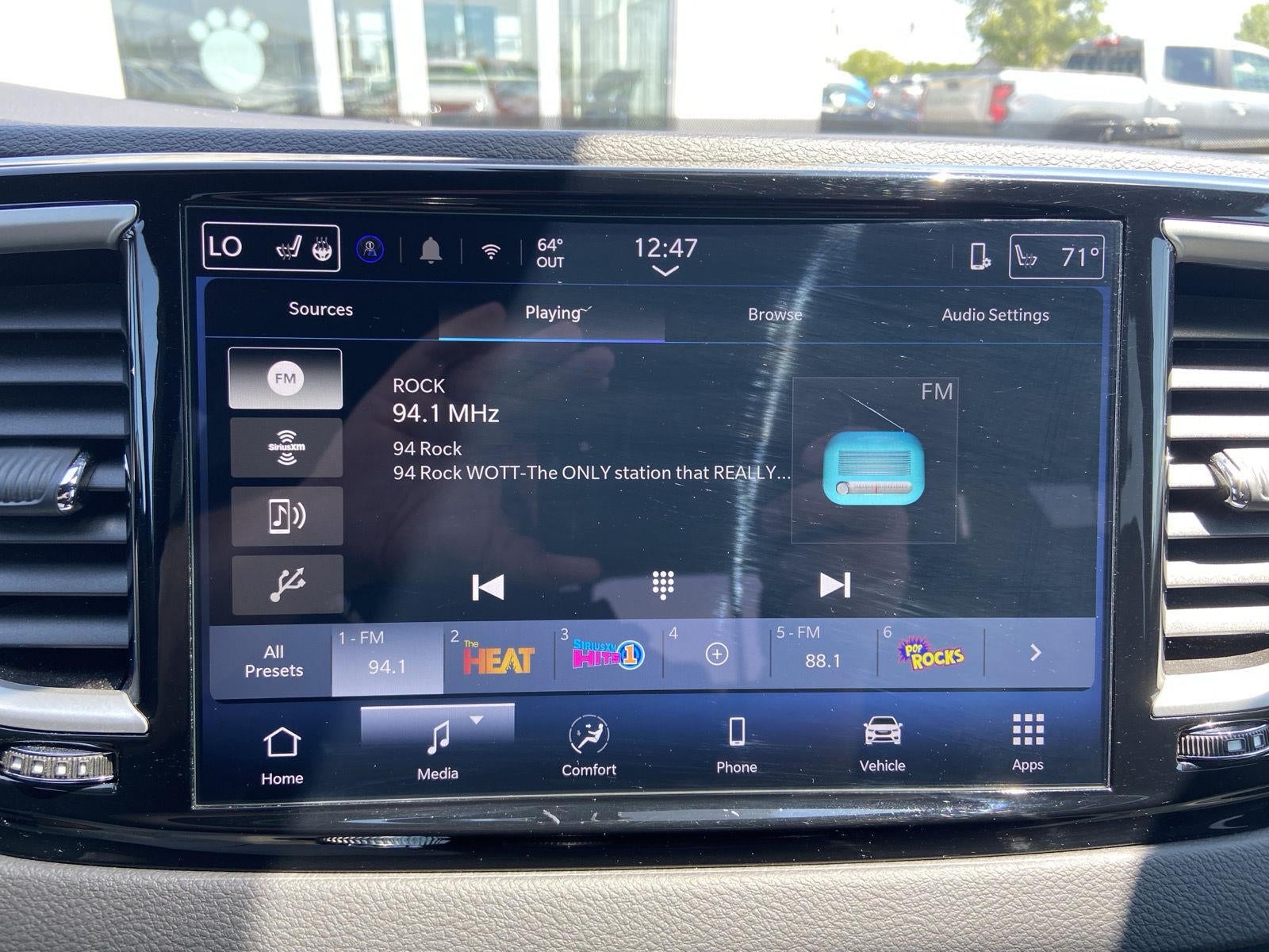 2025 Chrysler Pacifica Select