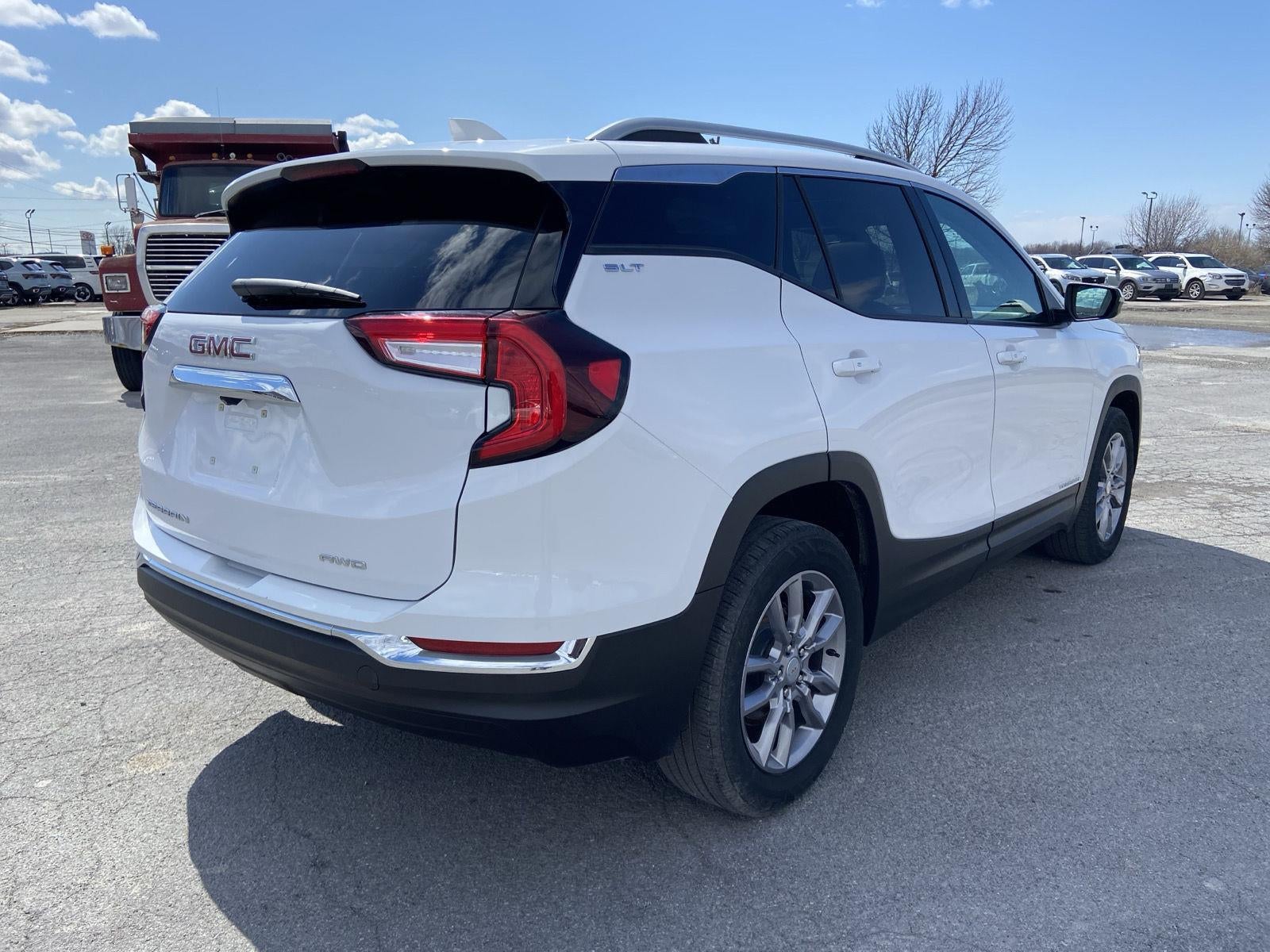 2022 GMC Terrain SLT