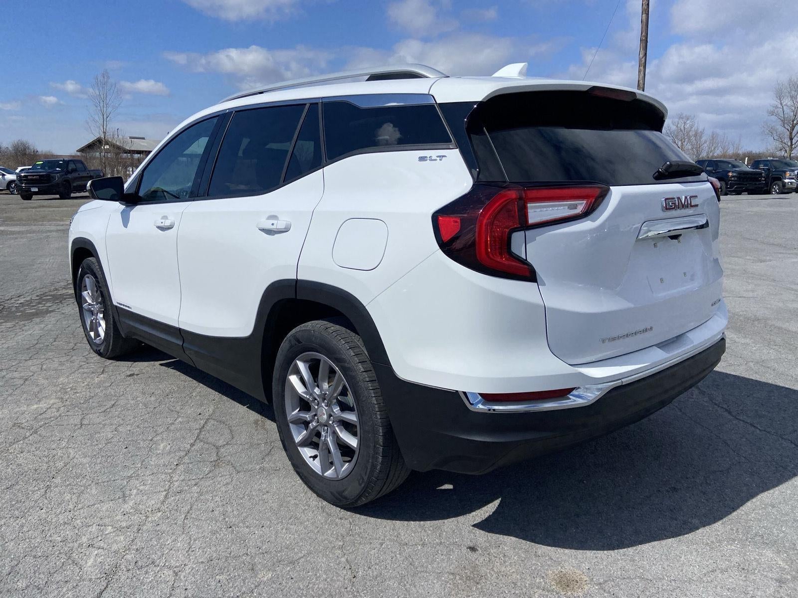 2022 GMC Terrain SLT