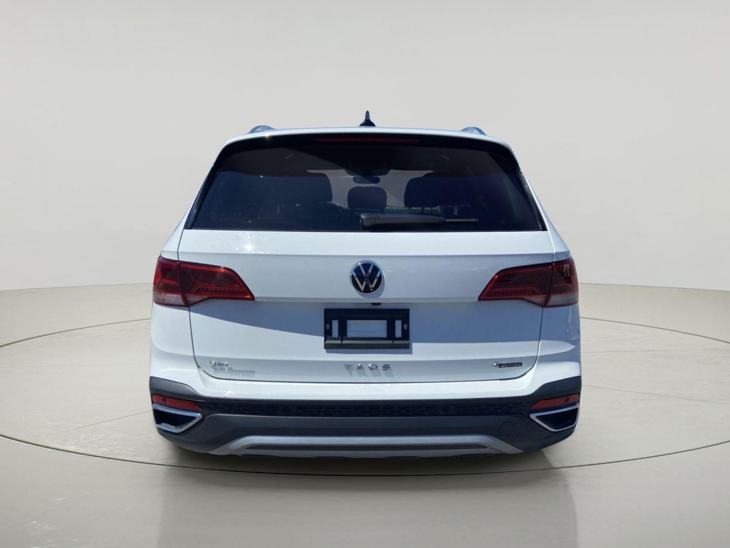 2024 Volkswagen Taos SEL