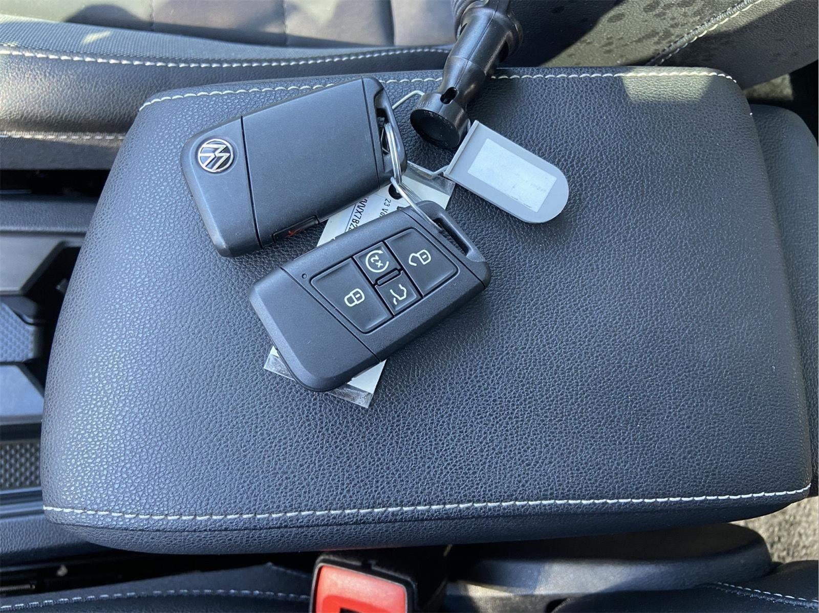 2023 Volkswagen Taos SE