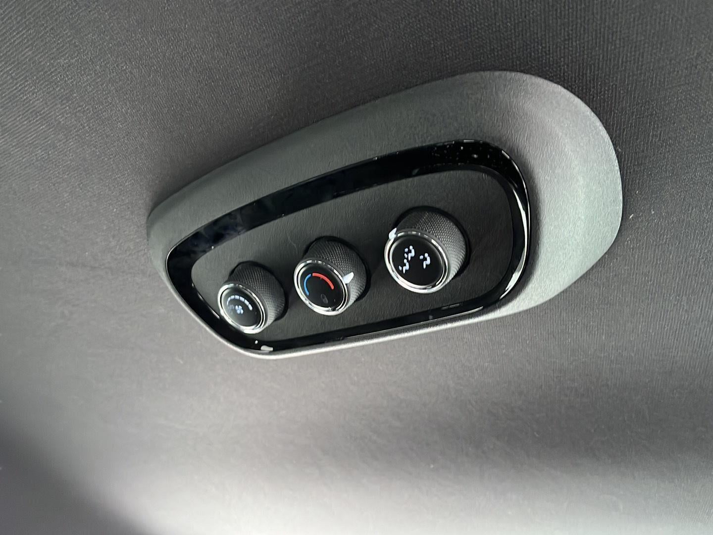 2023 Dodge Durango SXT Launch Edition