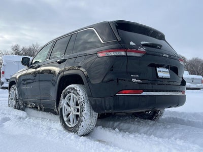 2023 Jeep Grand Cherokee Laredo