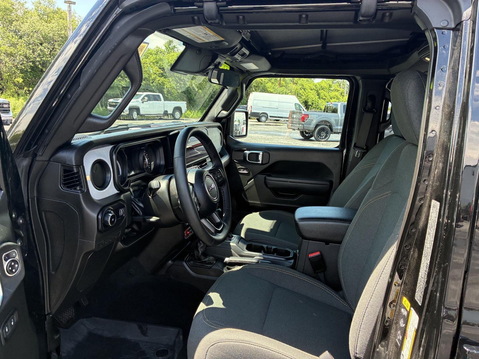 2025 Jeep Wrangler Willys