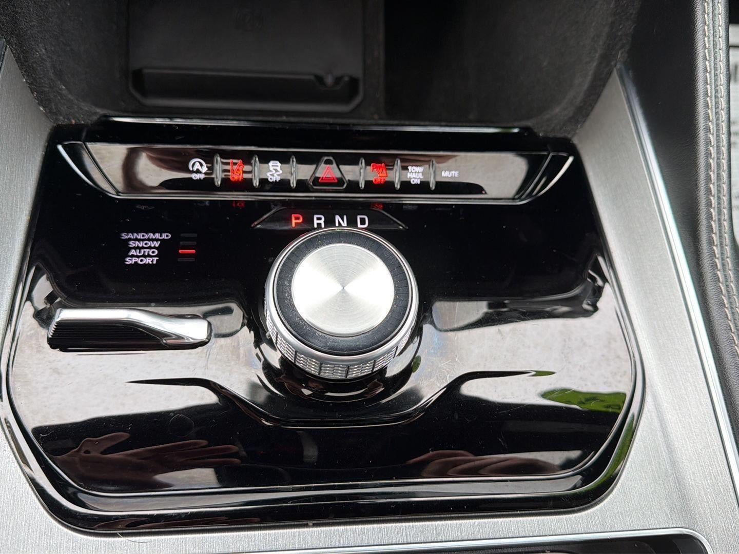 2024 Jeep Wagoneer Series II Carbide