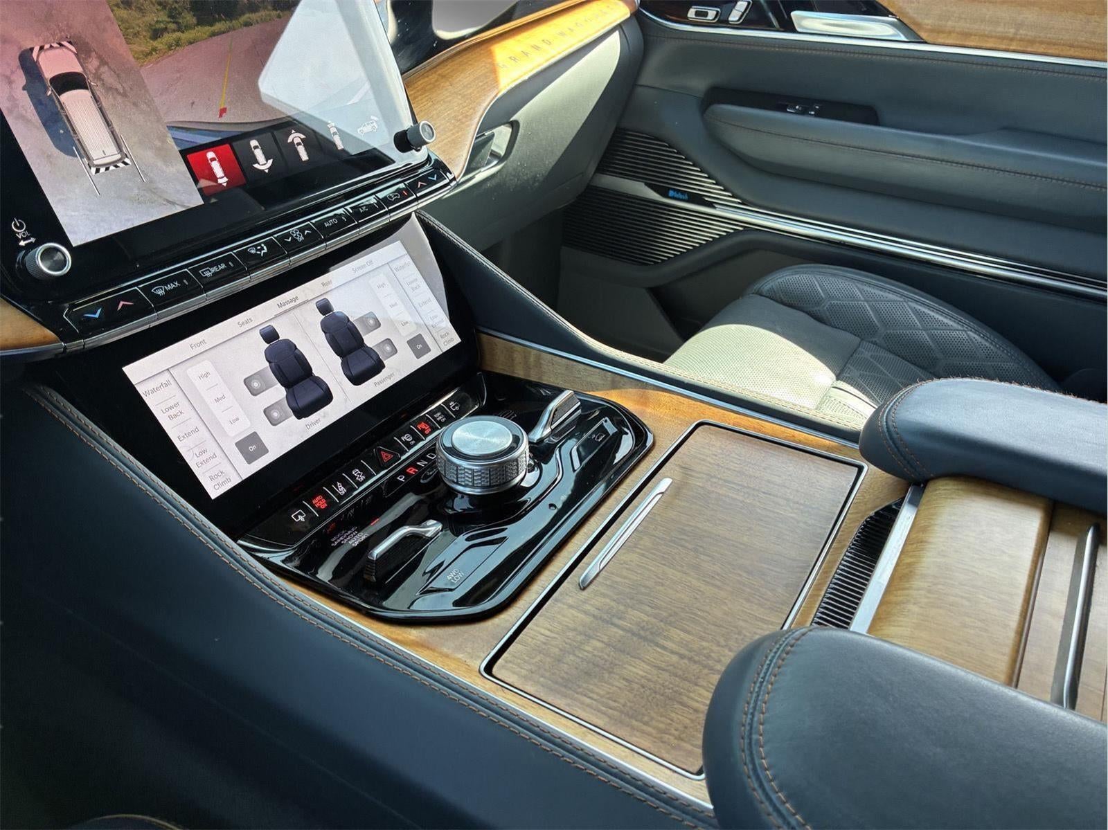 2022 Jeep Grand Wagoneer Series III