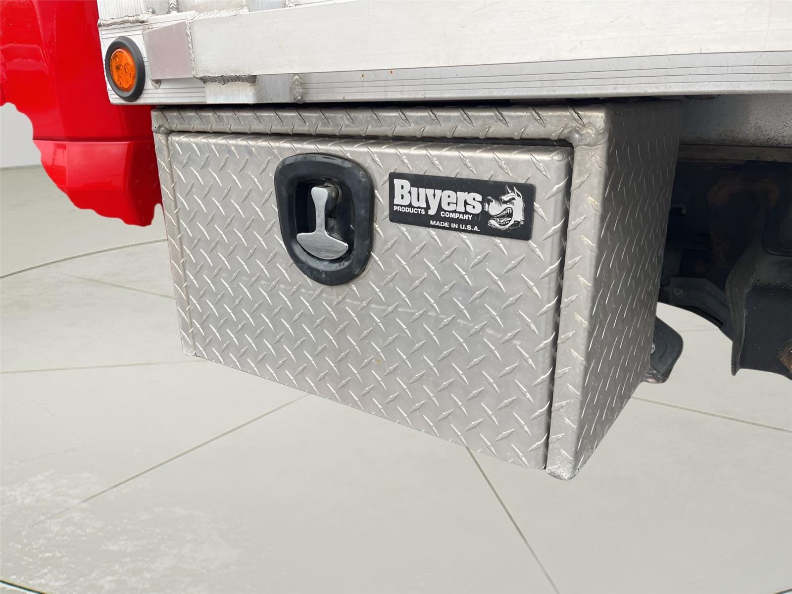 2022 Ford Super Duty F-350 SRW XL Flat bed with Plow