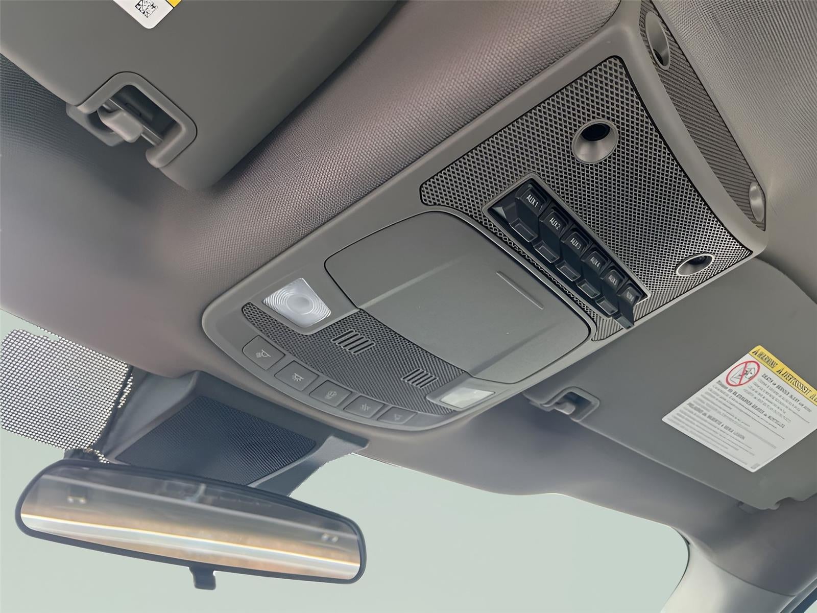 2022 Ford Super Duty F-350 SRW XL Flat bed with Plow