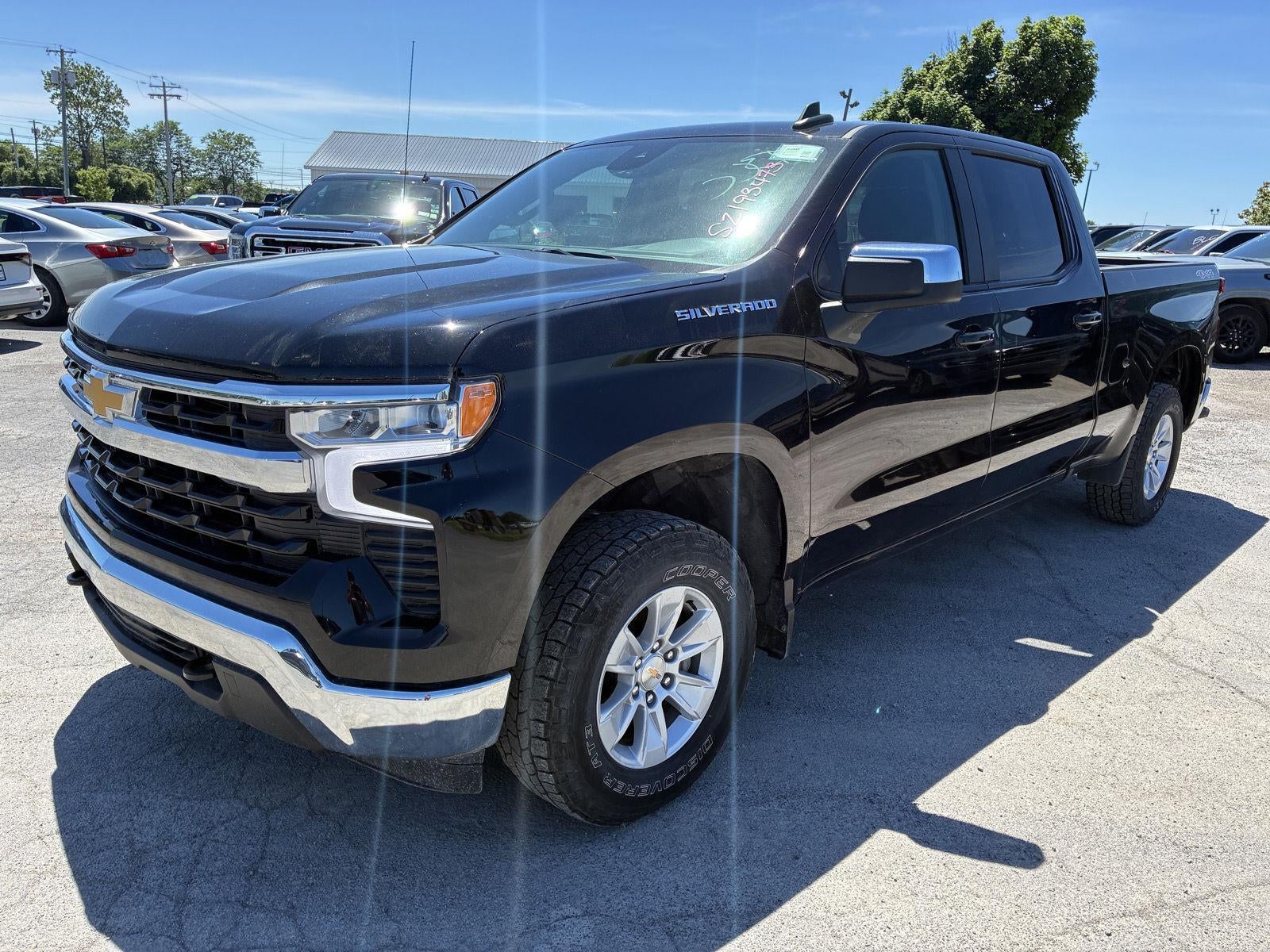 2025 Chevrolet Silverado 1500 LT