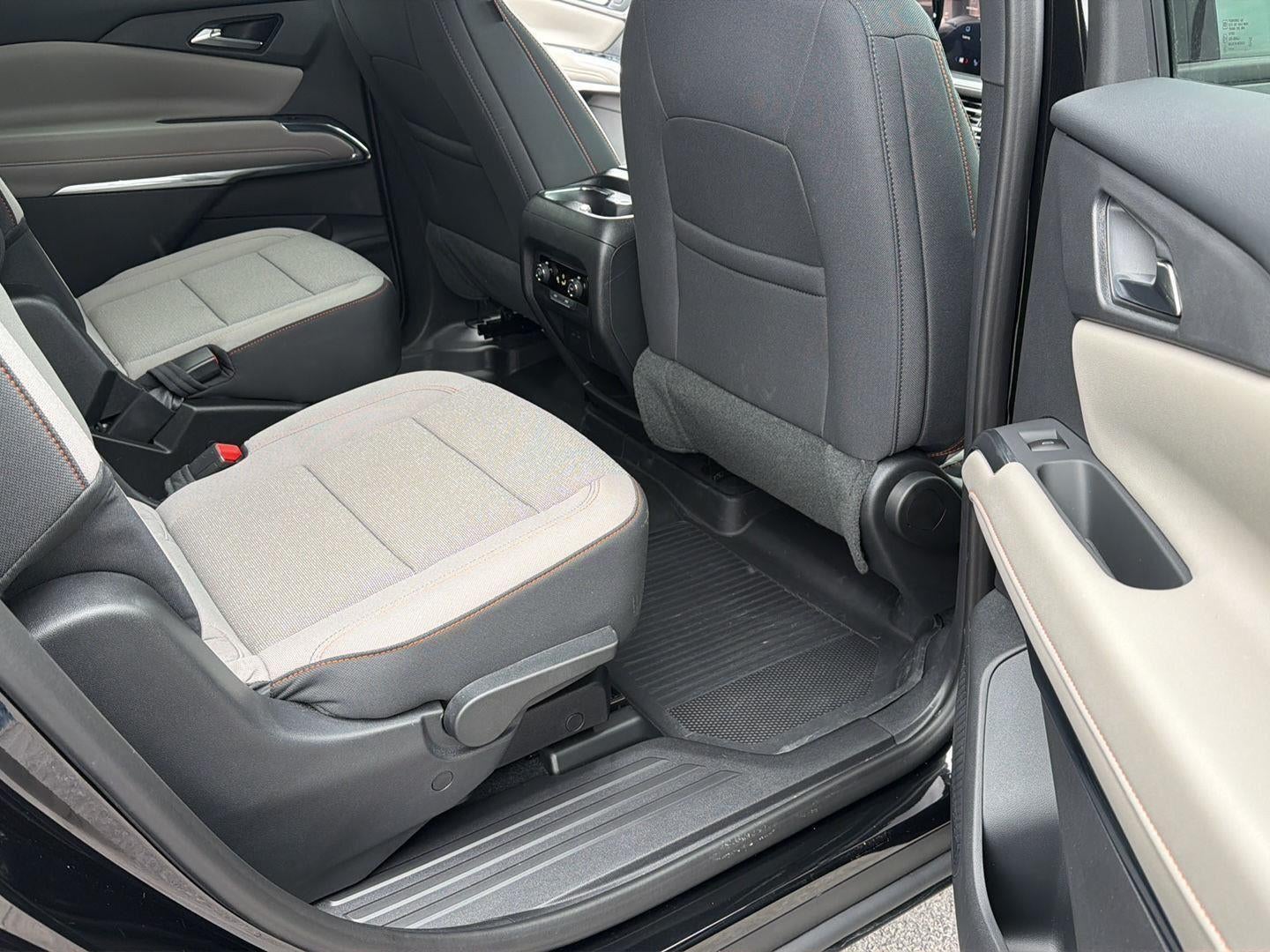 2026 Chevrolet Traverse AWD LT