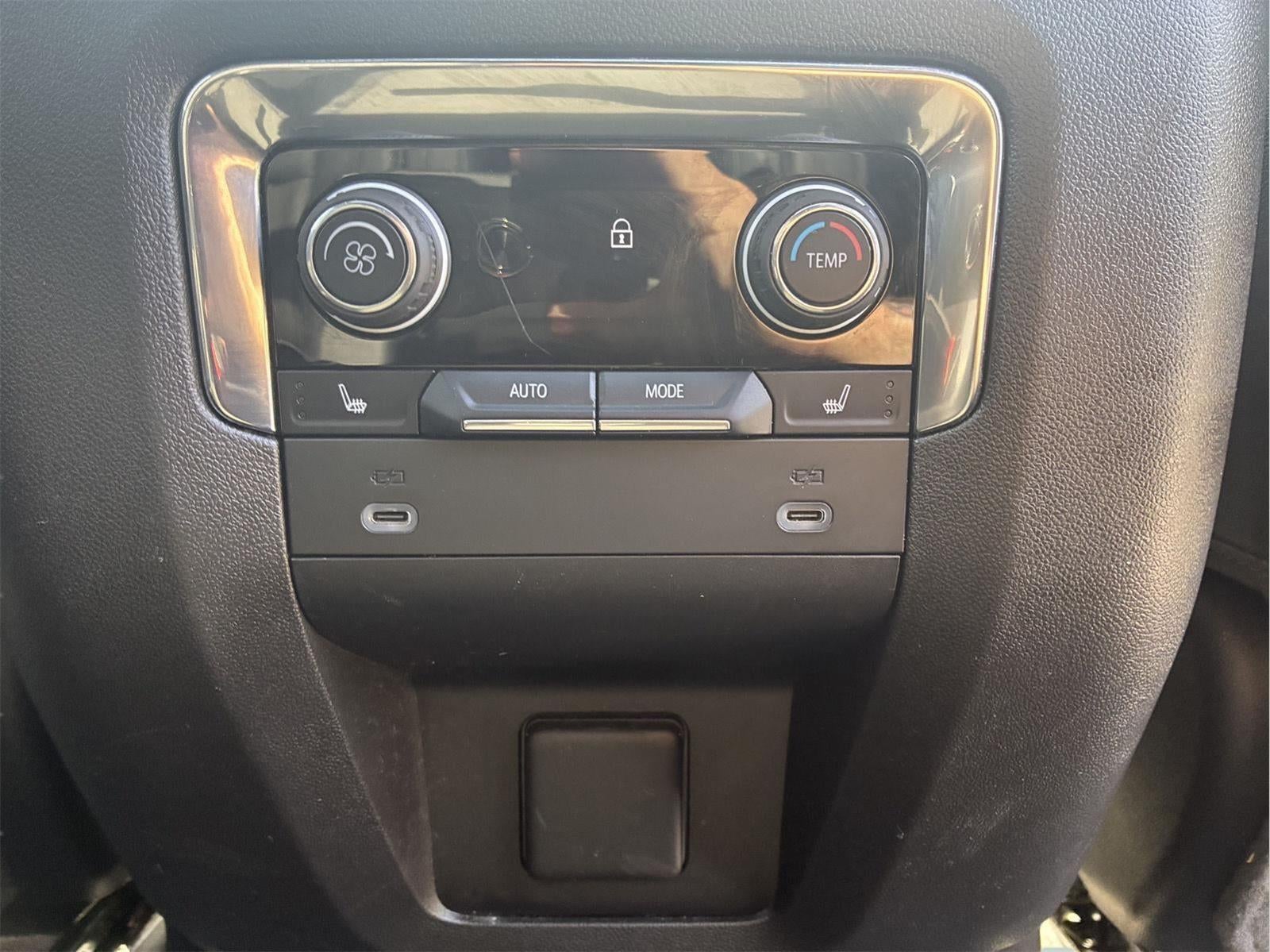 2022 Chevrolet Suburban RST