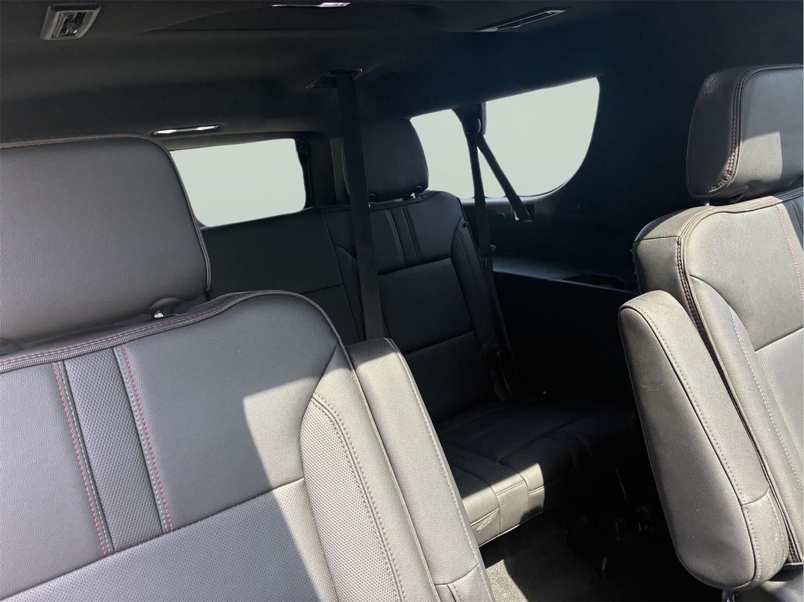 2022 Chevrolet Suburban RST