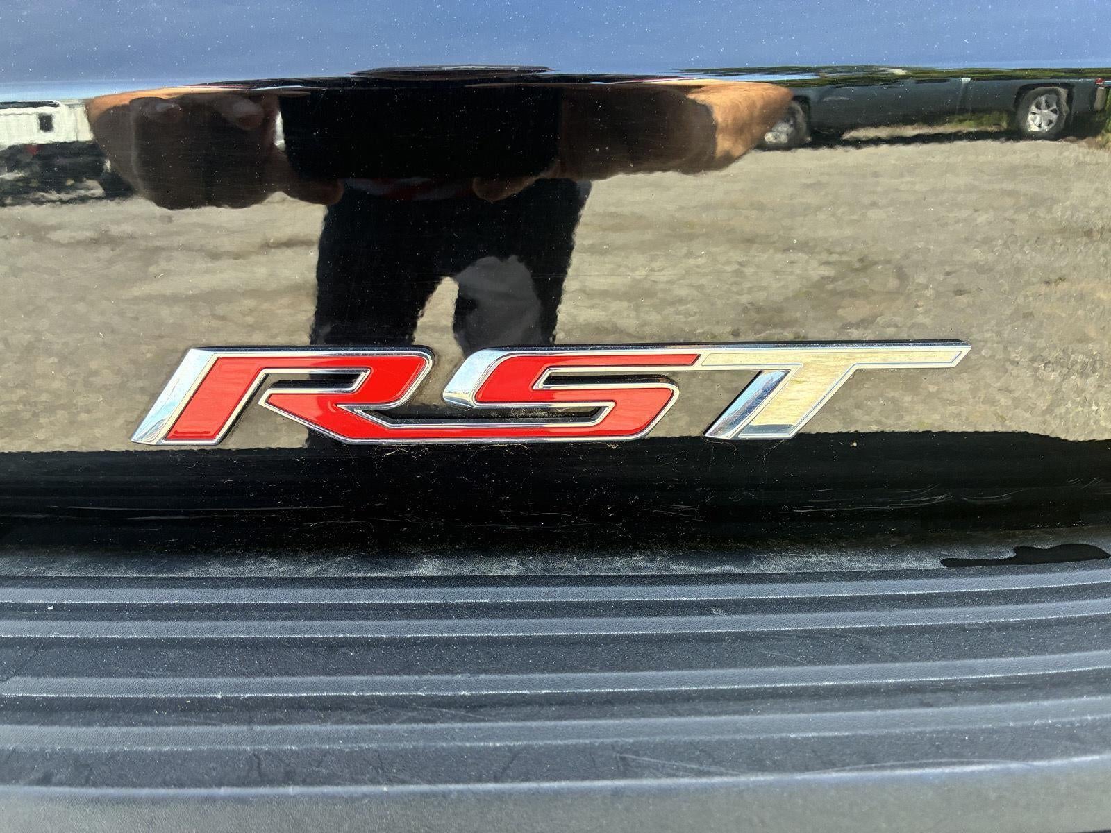 2022 Chevrolet Suburban RST