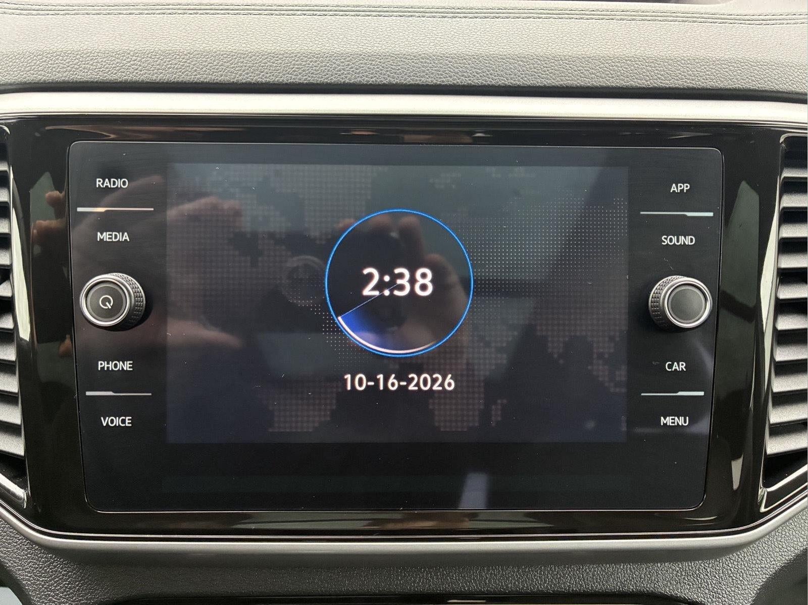 2022 Volkswagen Atlas Cross Sport 3.6L V6 SE w/Technology