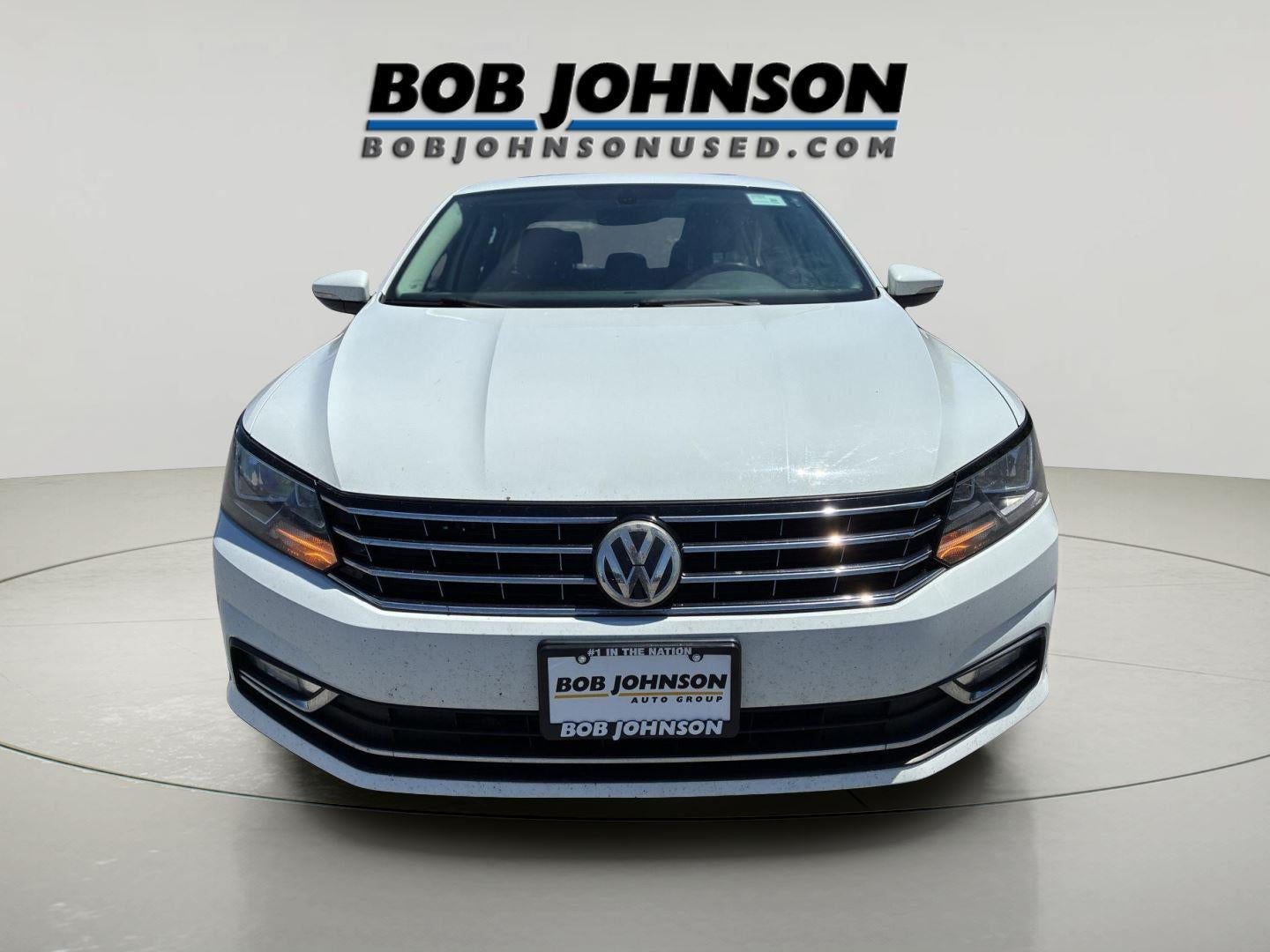2016 Volkswagen Passat 1.8T SE w/Technology