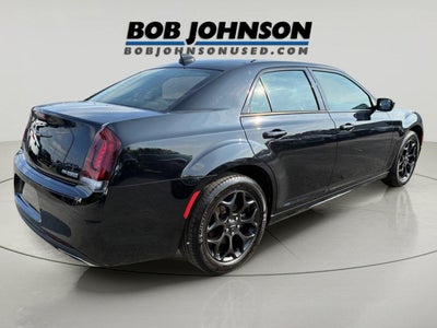 2023 Chrysler 300 Touring L