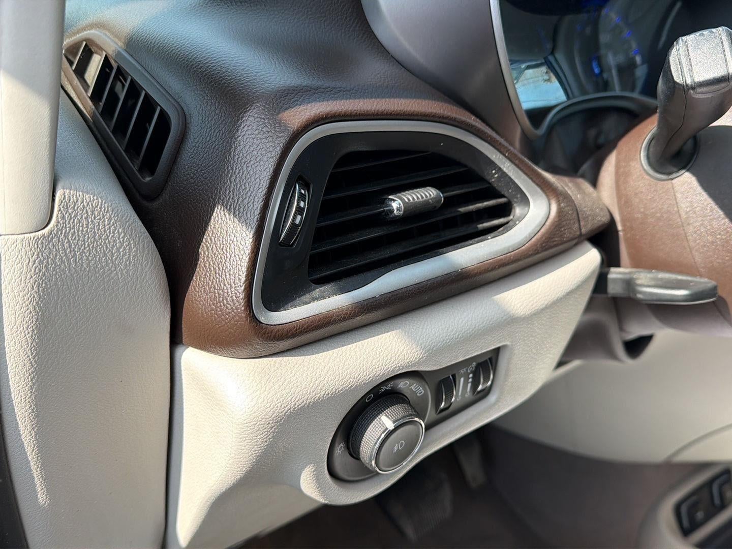 2018 Chrysler Pacifica Touring L