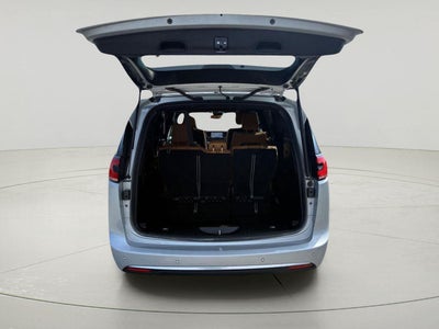 2023 Chrysler Pacifica Hybrid Pinnacle