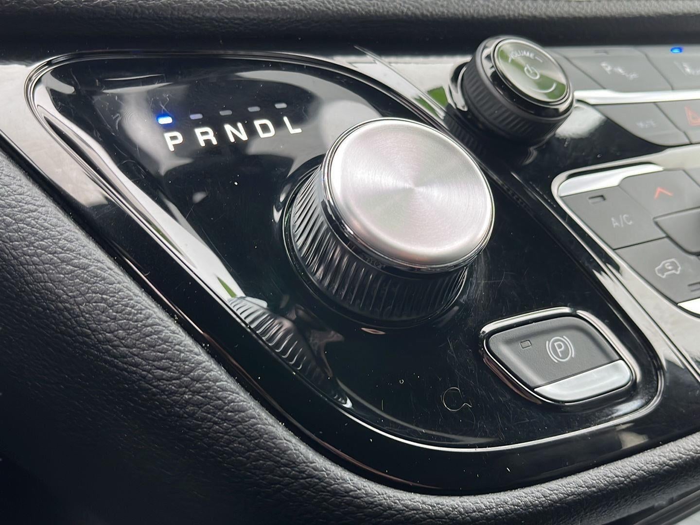 2024 Chrysler Pacifica Hybrid S Appearance Pkg