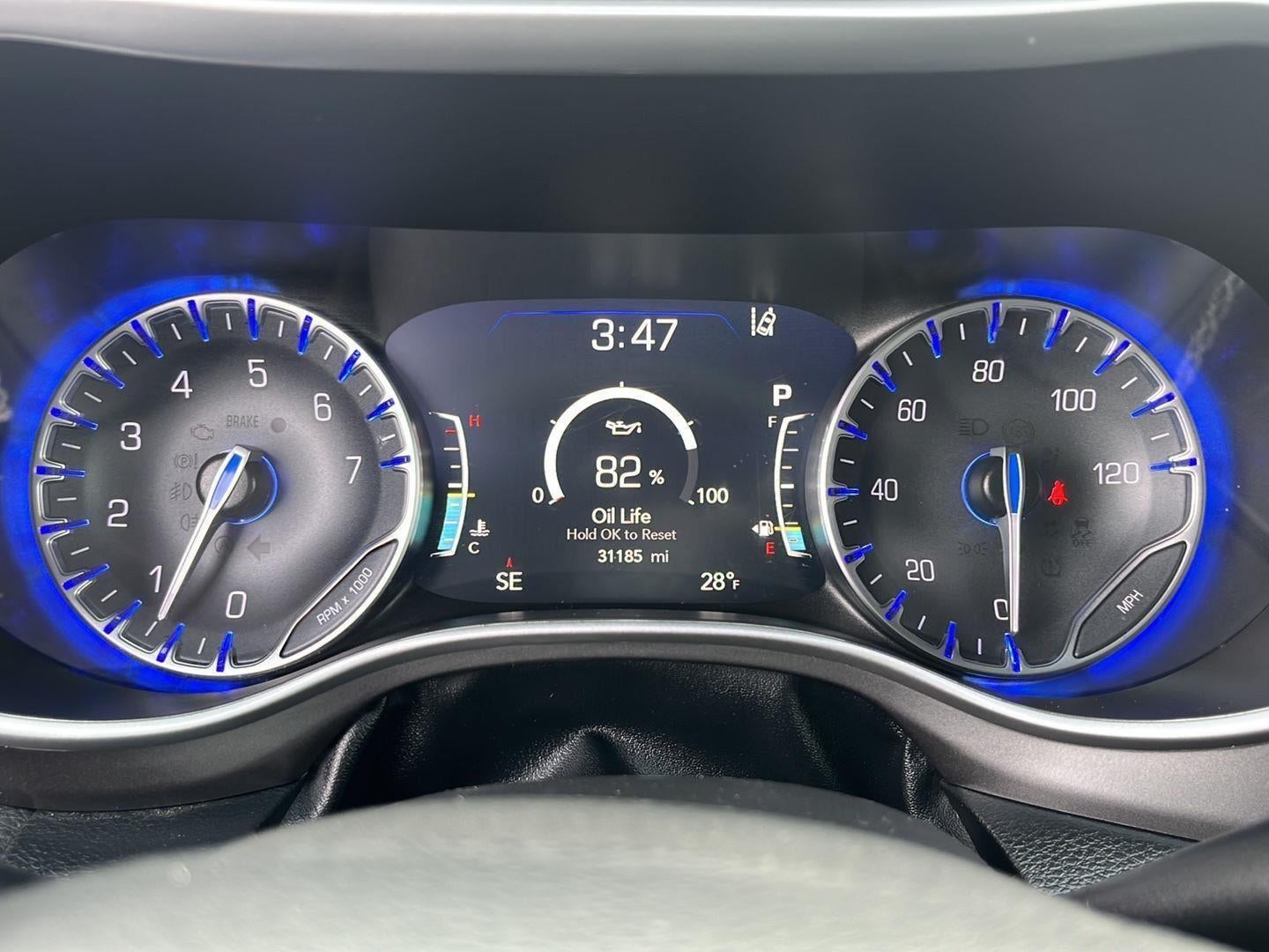 2025 Chrysler Pacifica Select