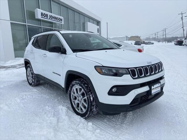 2023 Jeep Compass Latitude Lux