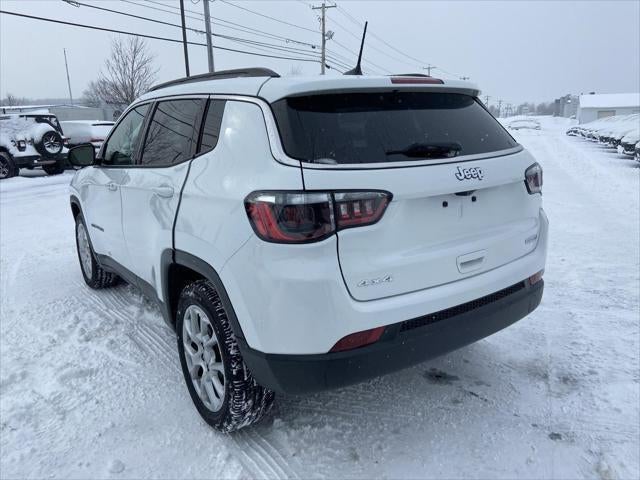 2023 Jeep Compass Latitude Lux