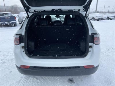 2023 Jeep Compass Latitude Lux