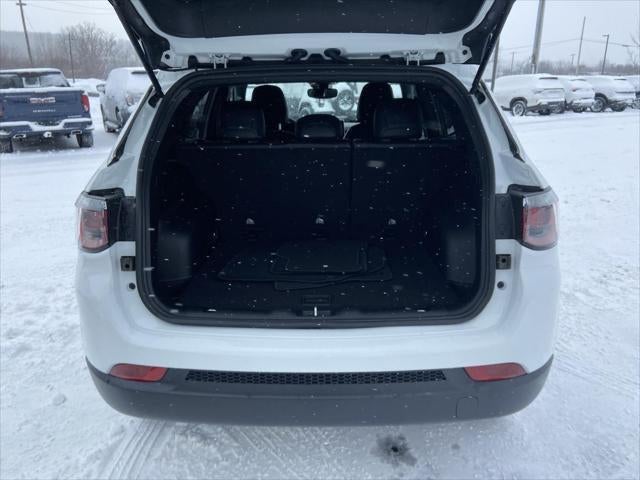 2023 Jeep Compass Latitude Lux