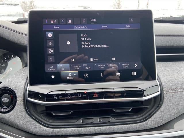 2023 Jeep Compass Latitude Lux