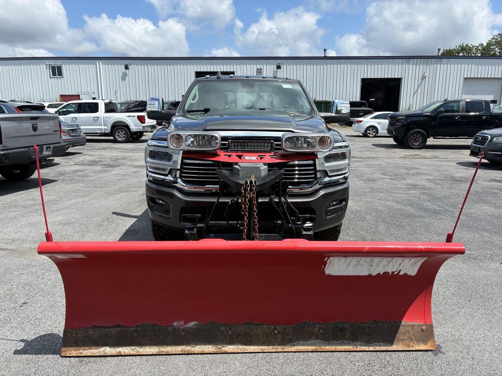 2023 RAM 2500 Laramie W/PLOW